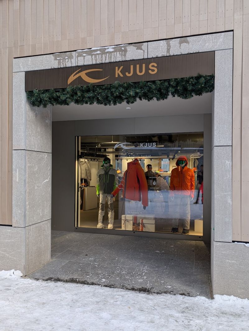 KJUS Pop-up